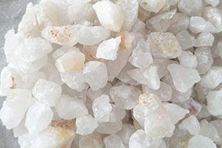 石英砂榴莲视频黄片色应该如何选择磁选设备？